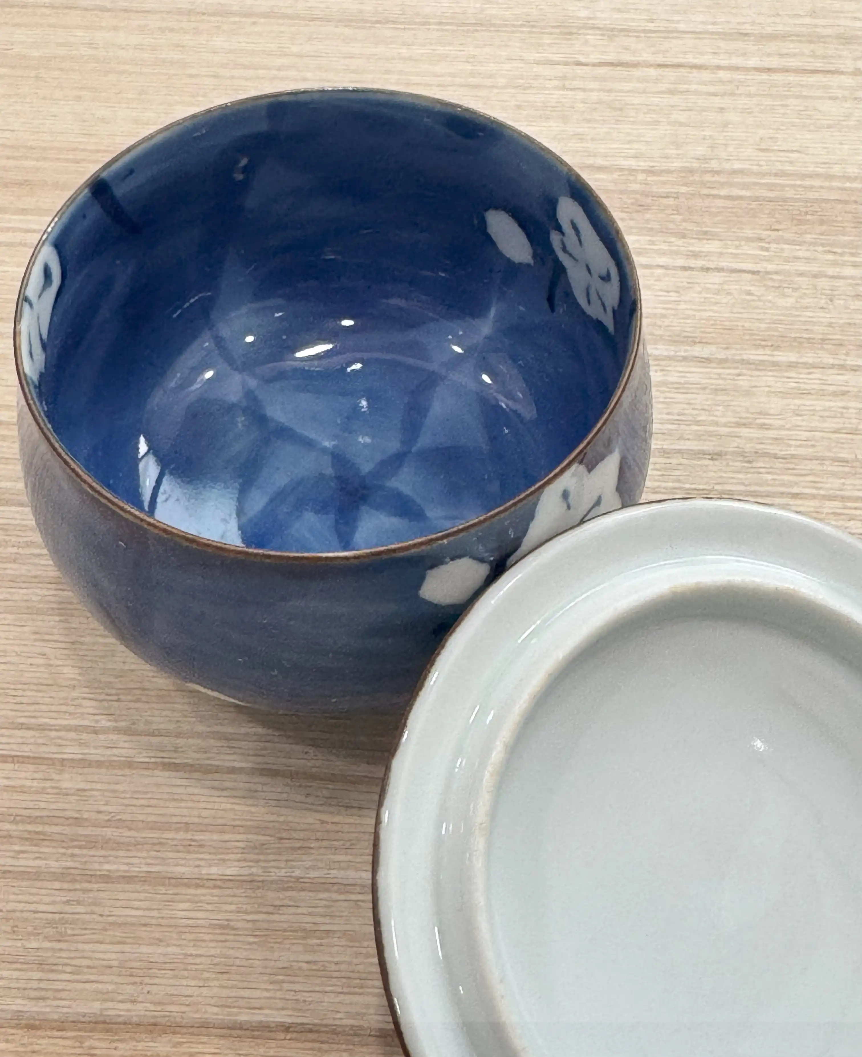 Bộ ấm và tách trà Arita-yaki