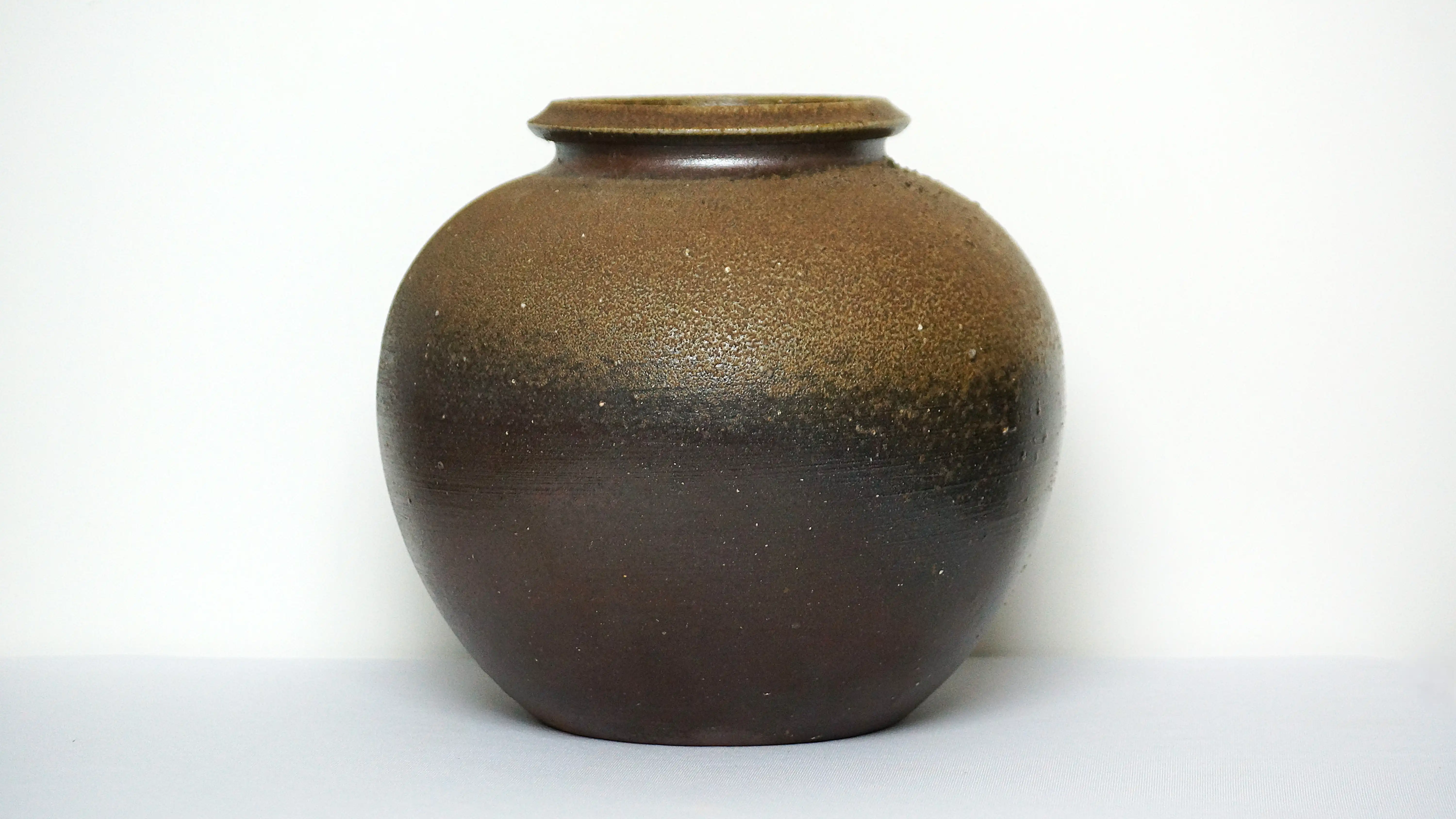 Bình Gốm Bizen Nhật Bản dấu triện Ōmi